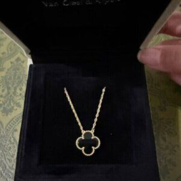 Van cleef & Arpels Vintage Alhambra Necklace - Picture 7 of 8